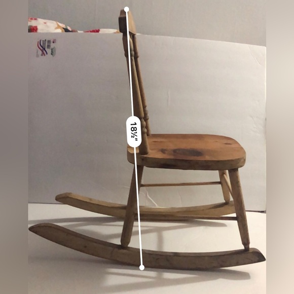 Small Wooden Brown Antique Rocking Chair for Dolls - Picture 5 of 7